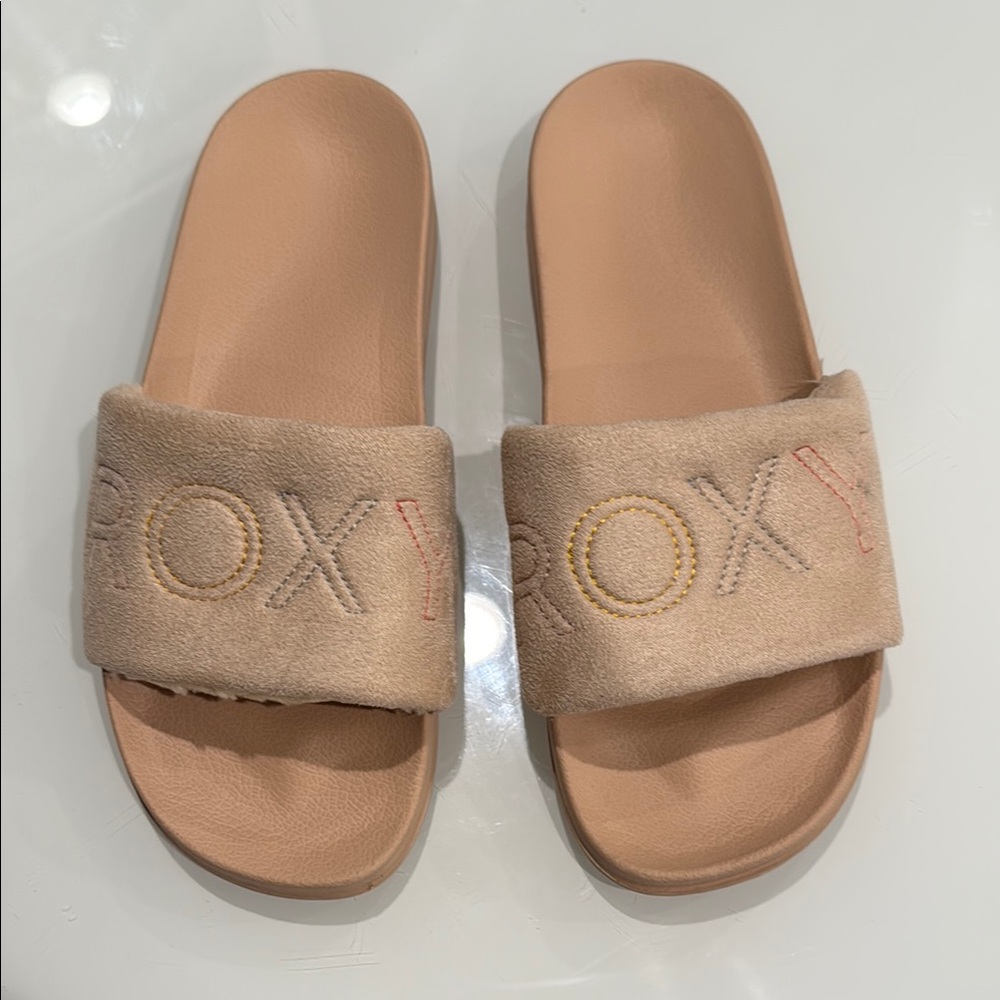 Roxy Cream/light pink Slide Sandals size 9